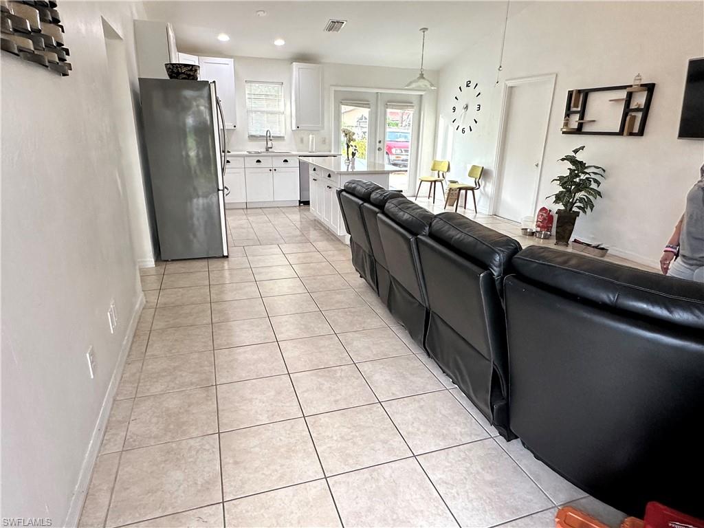 GOLDEN GATE CITY - Residential