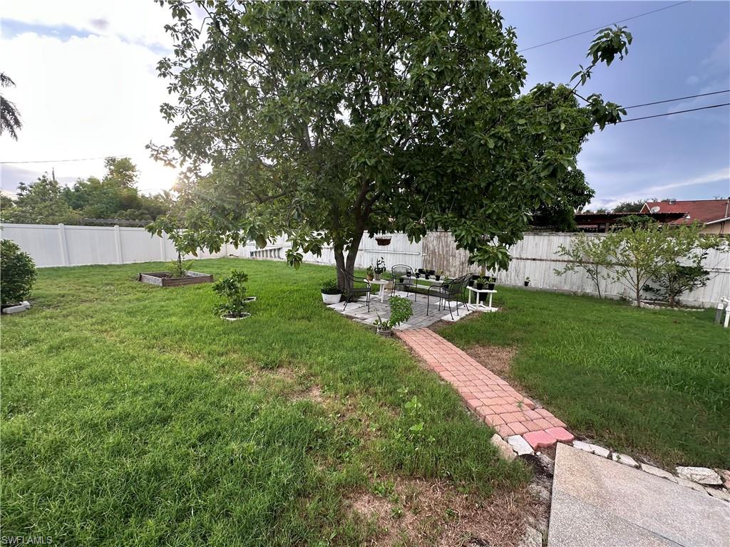 GOLDEN GATE CITY - Residential