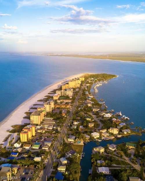 BANYAN COVE - Residential