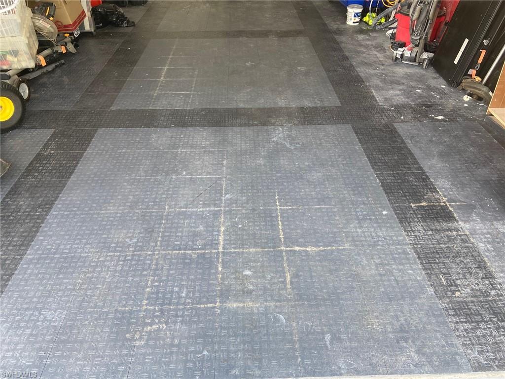 BANYAN COVE - Residential