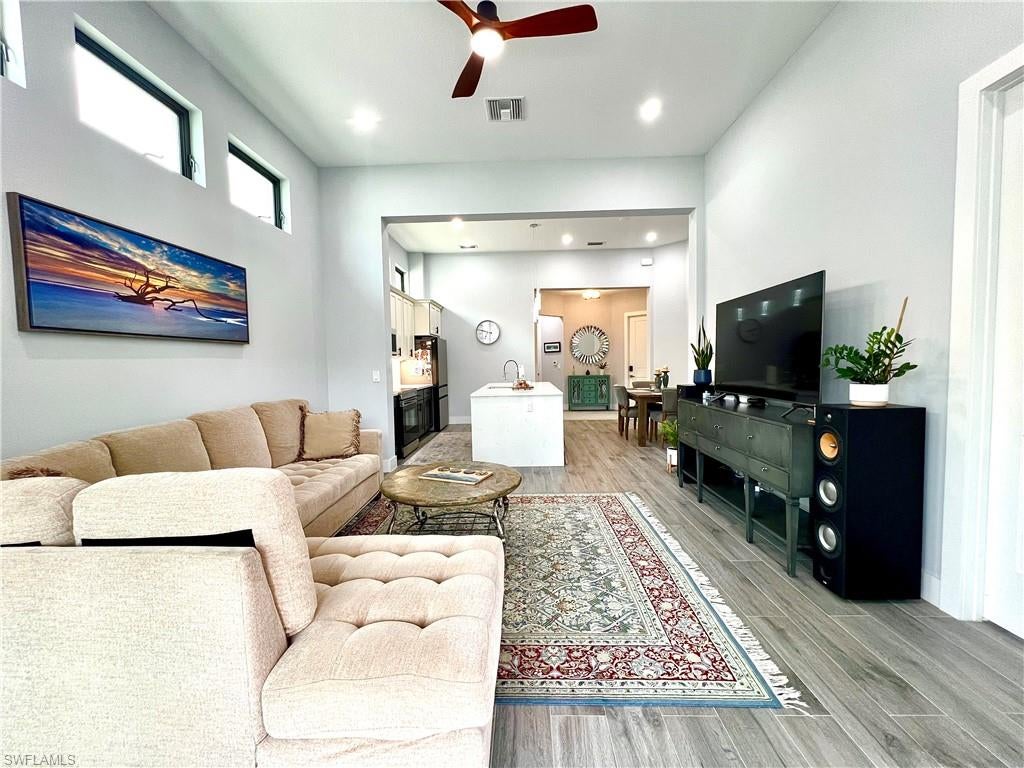 187 Eveningstar Cay