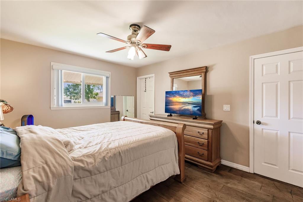 SAN CARLOS PARK - Residential