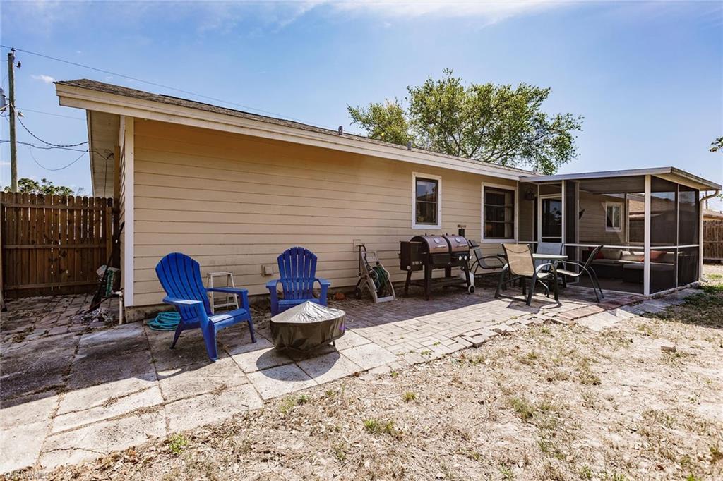 SAN CARLOS PARK - Residential