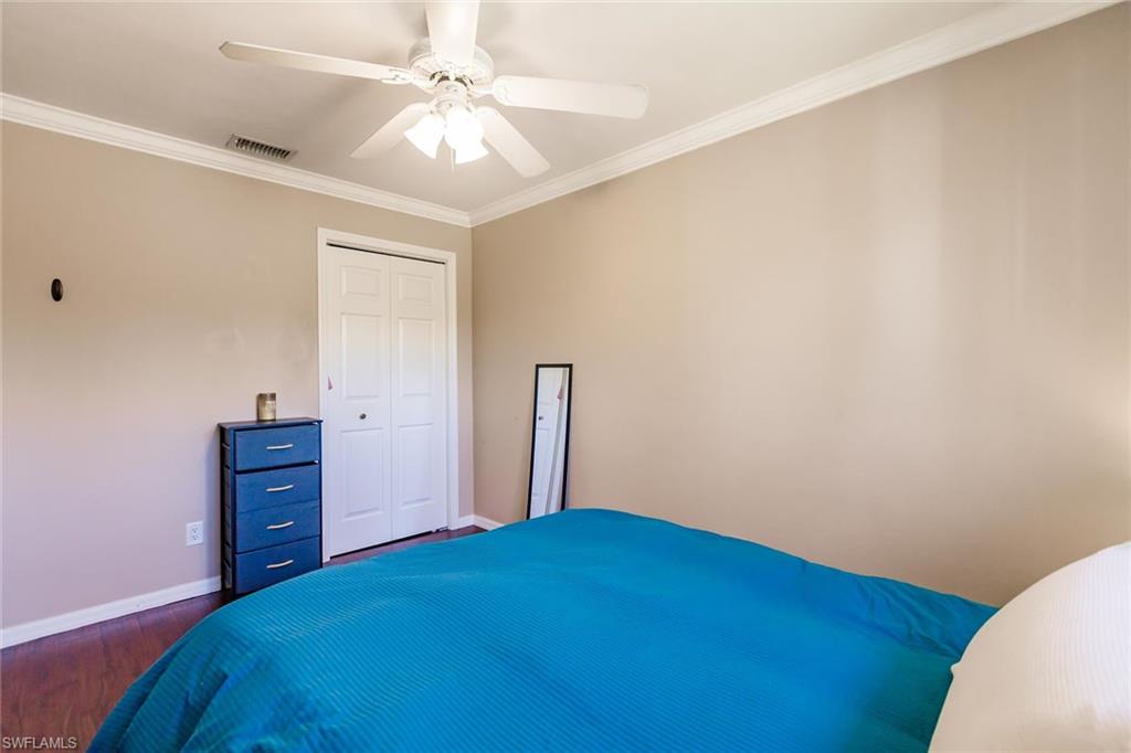 SAN CARLOS PARK - Residential