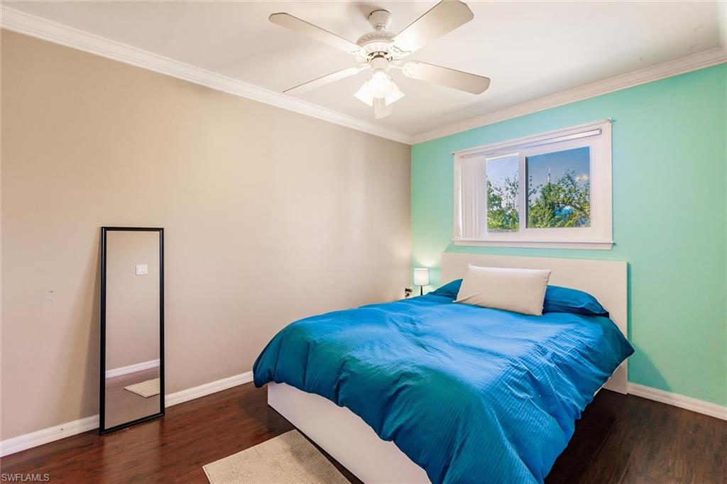 SAN CARLOS PARK - Residential