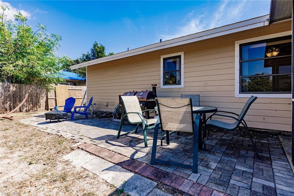 SAN CARLOS PARK - Residential