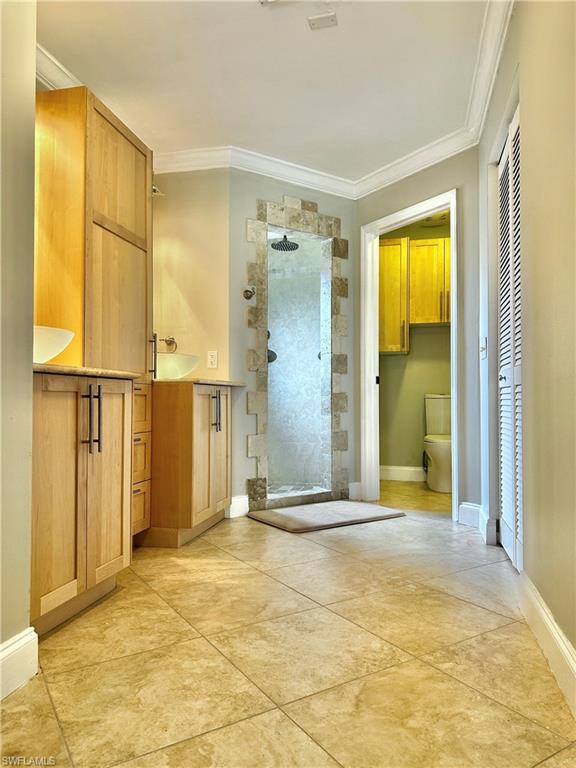 AROYAL PINES - Residential Lease