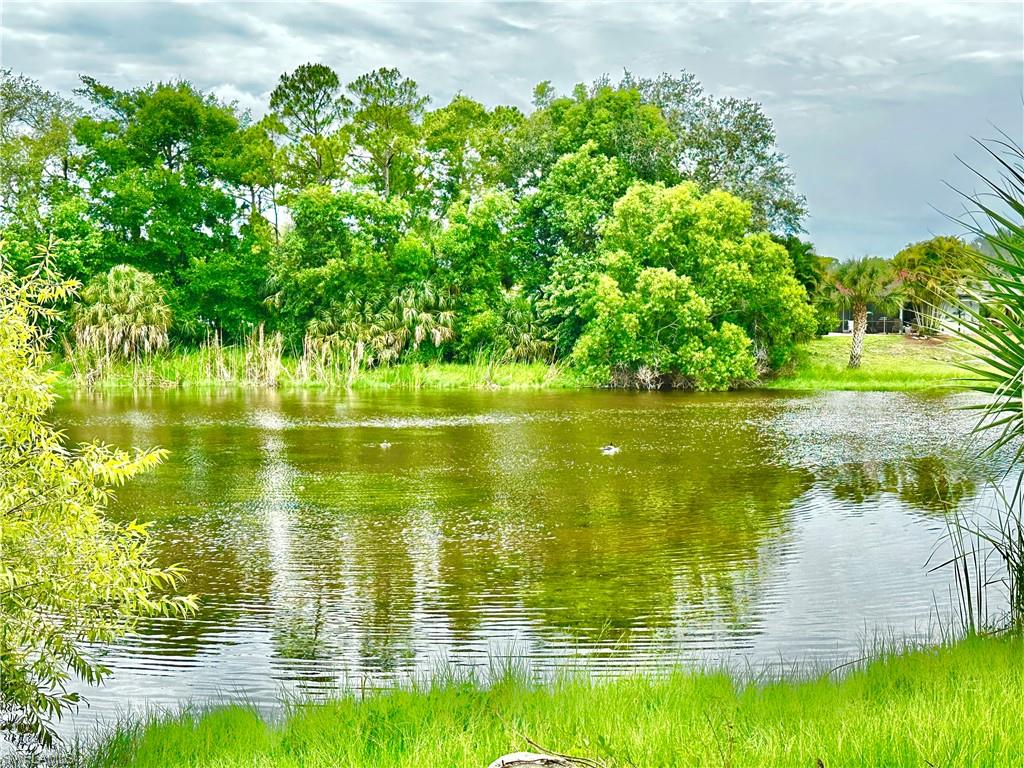 AROYAL PINES - Residential Lease