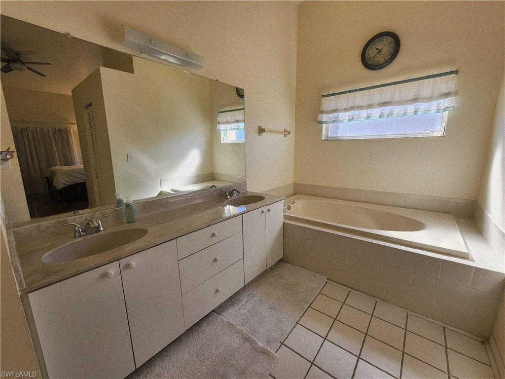 SAN CARLOS PARK - Residential