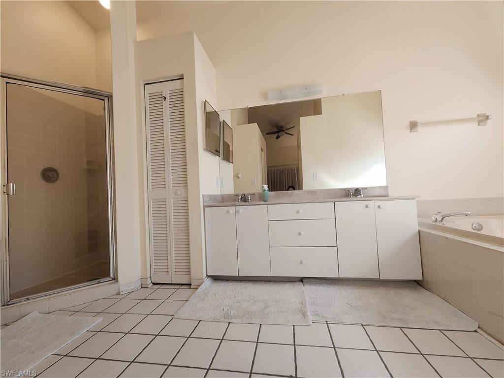 SAN CARLOS PARK - Residential