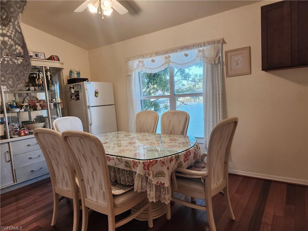 SAN CARLOS PARK - Residential