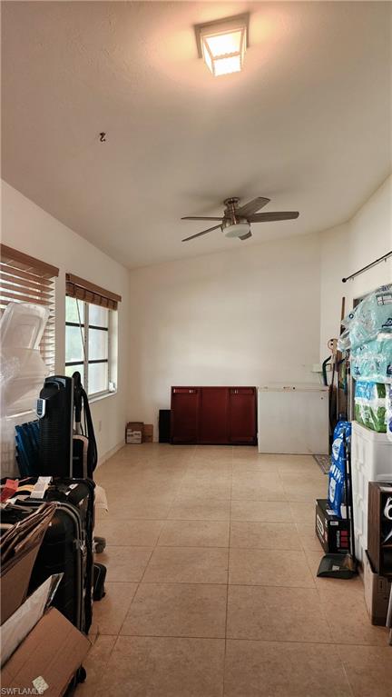 SAN CARLOS PARK - Residential