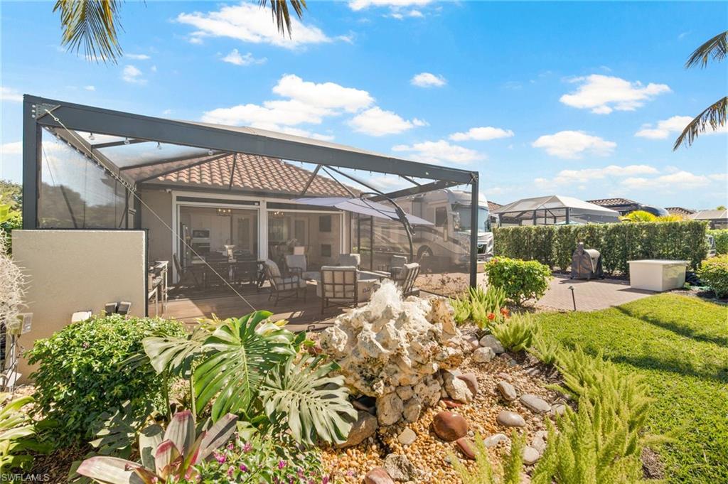 GOLDEN PALMS LUXURY MOTORCOACH RESORT - Land