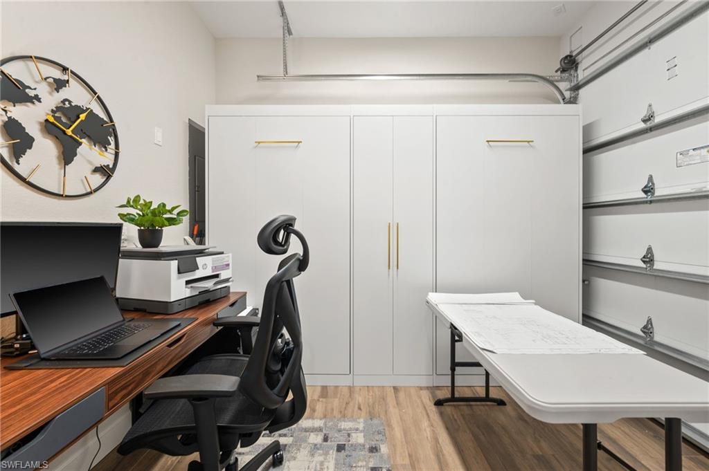 GOLDEN PALMS LUXURY MOTORCOACH RESORT - Land