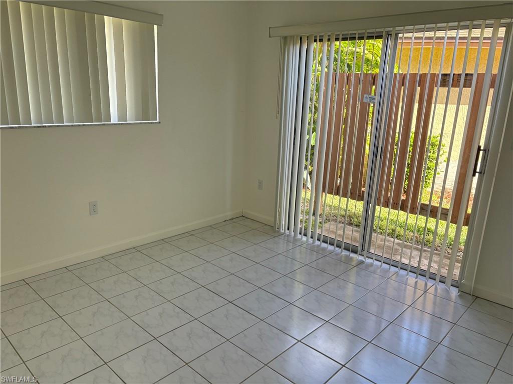 ROYAL WOODS - Residential