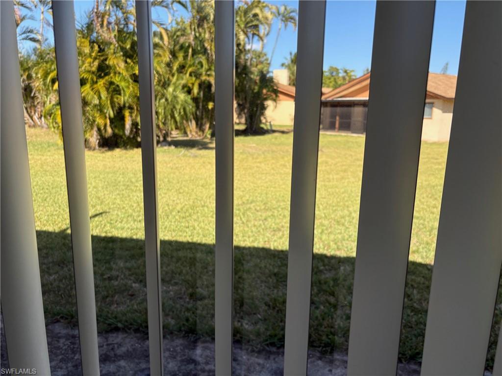 ROYAL WOODS - Residential