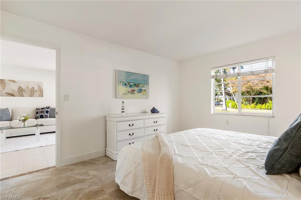 NEAPOLITAN CLUB - Residential