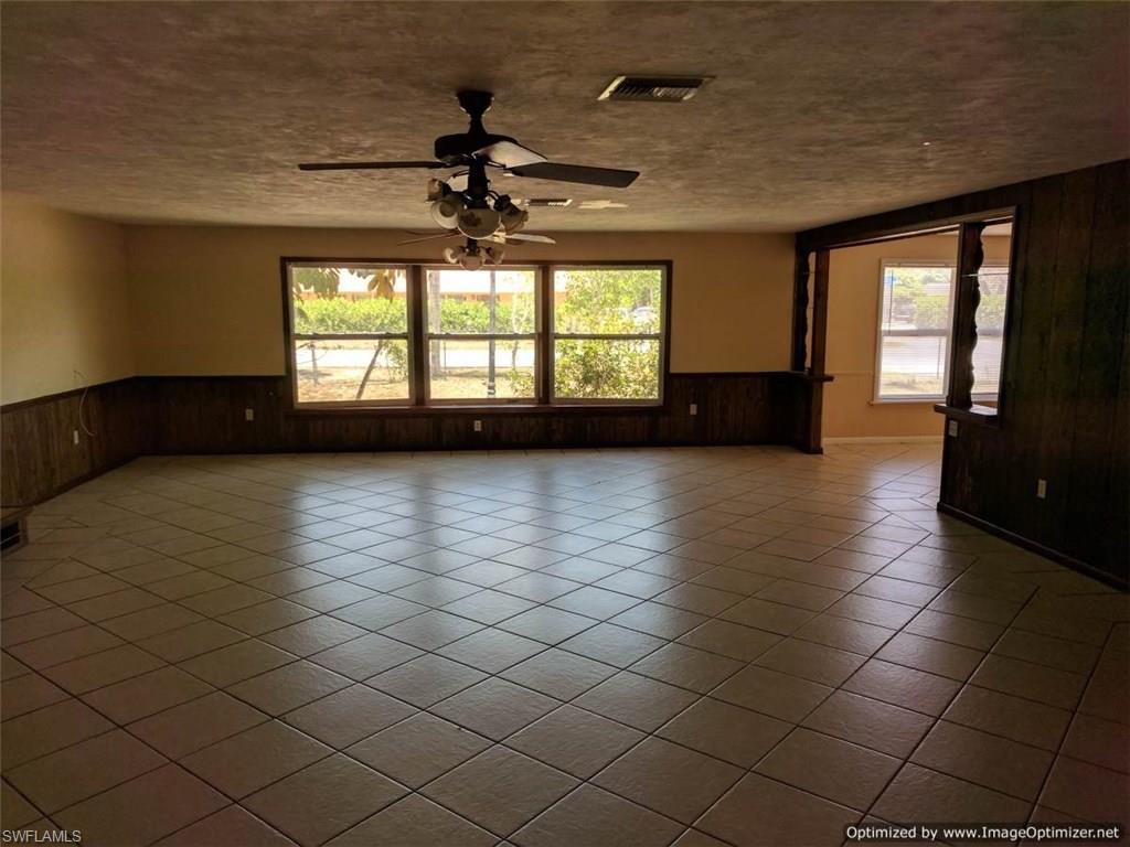 THOMAS ESTATES - Residential