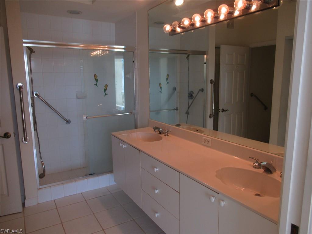 FALLING WATERS - Residential