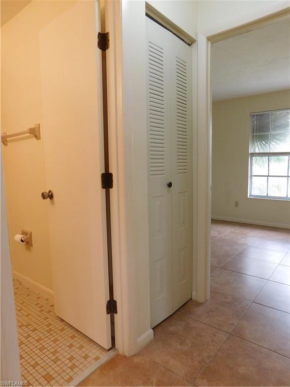 BEACON SQUARE - Residential Lease