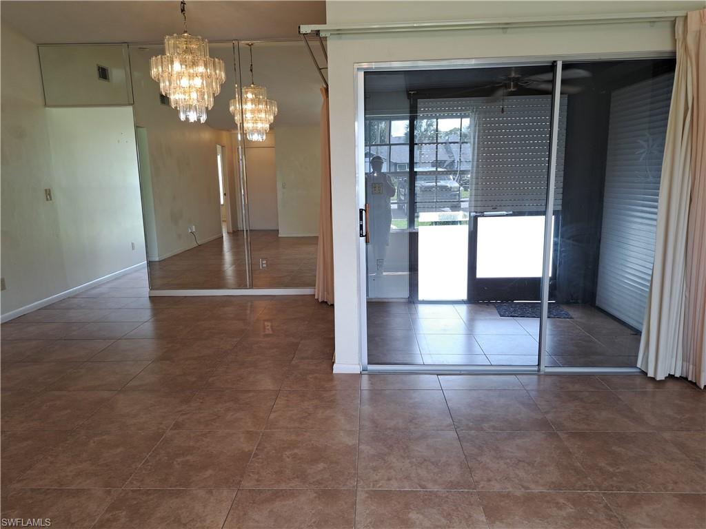 BEACON SQUARE - Residential Lease