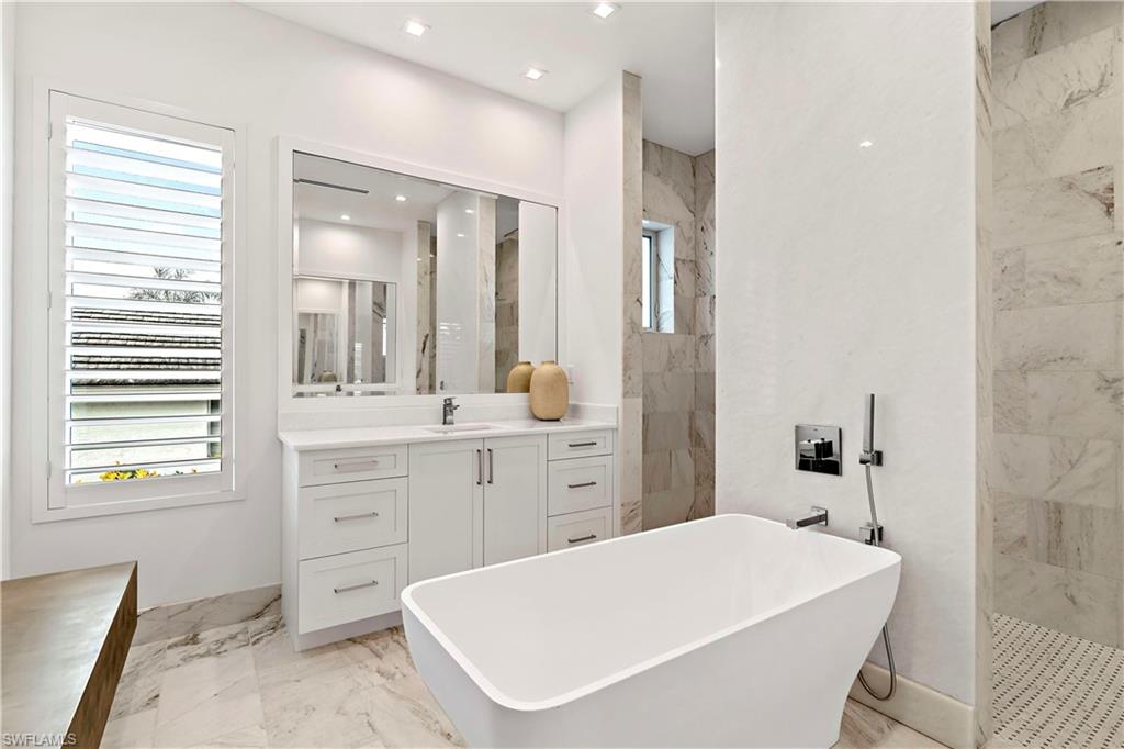 PARK SHORE - Residential