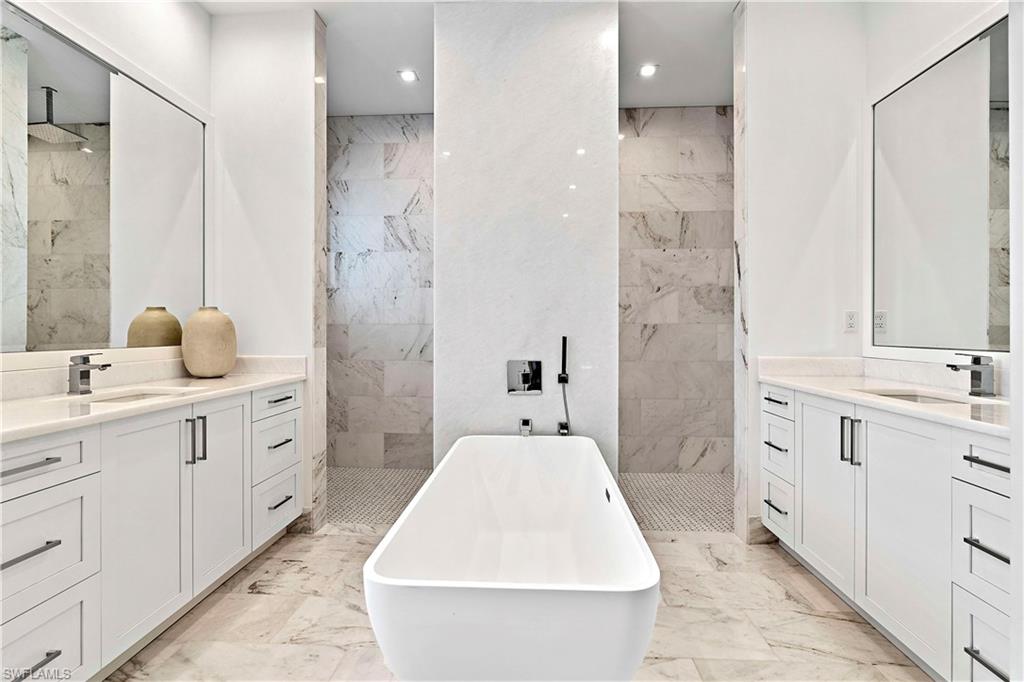 PARK SHORE - Residential