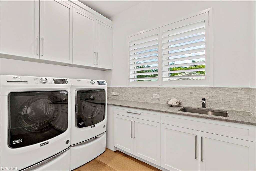 PARK SHORE - Residential