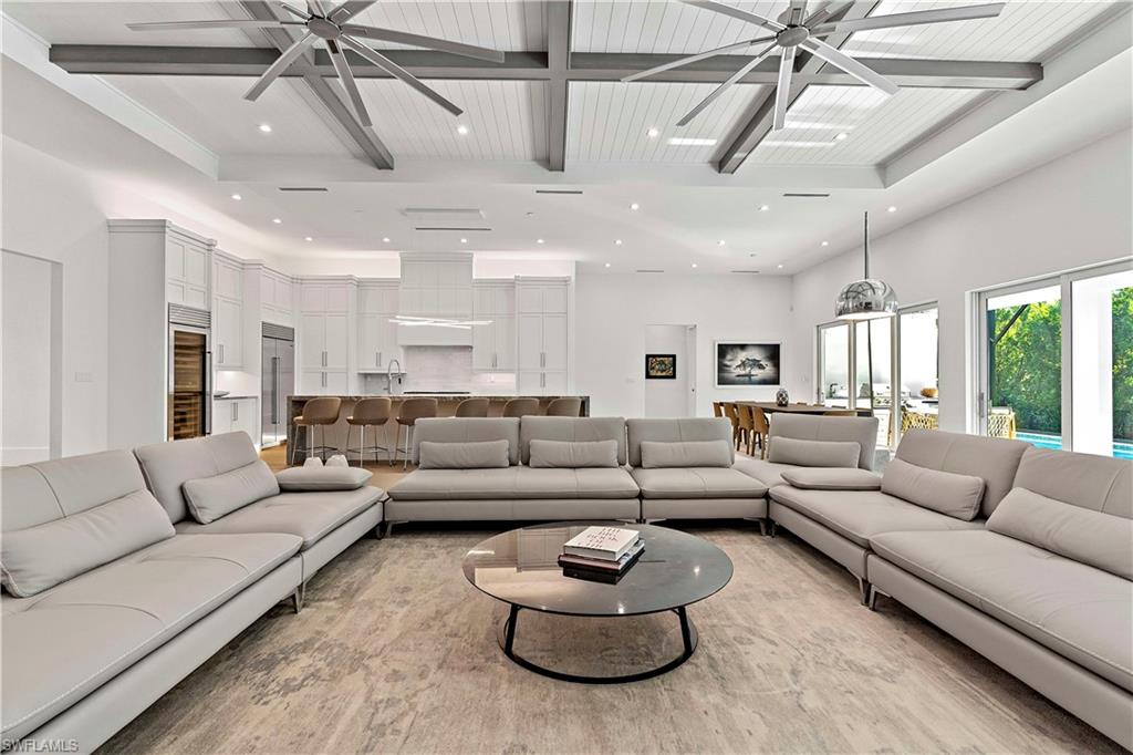 PARK SHORE - Residential