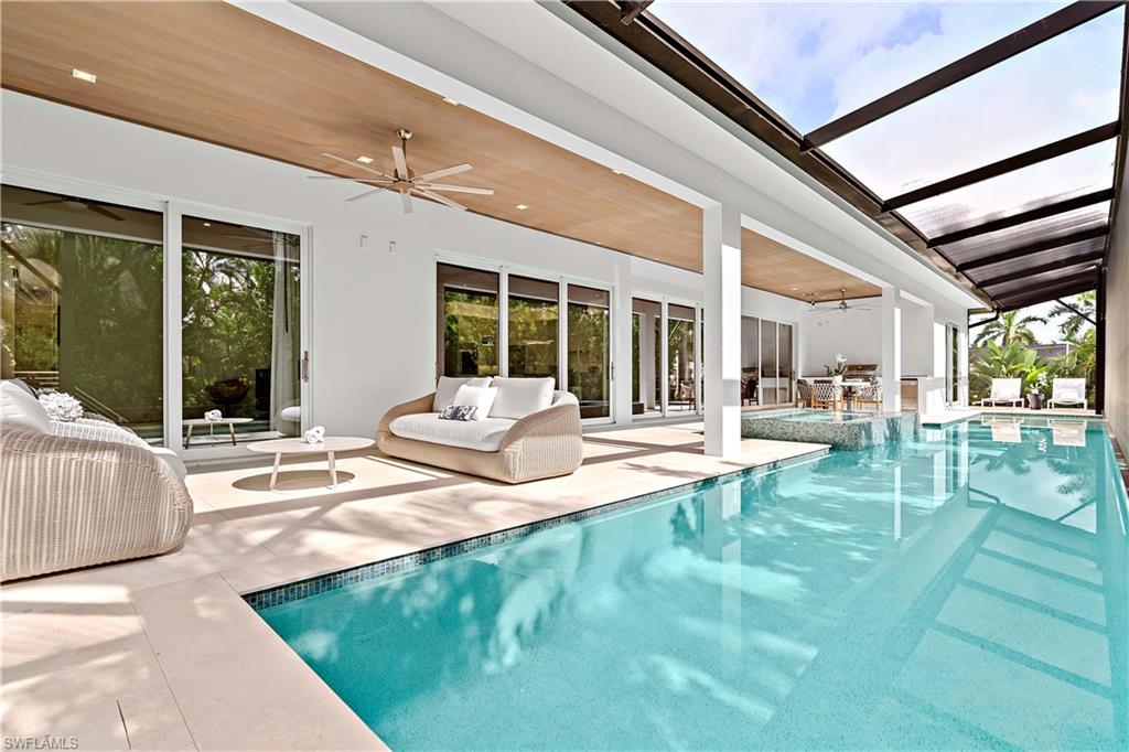 PARK SHORE - Residential