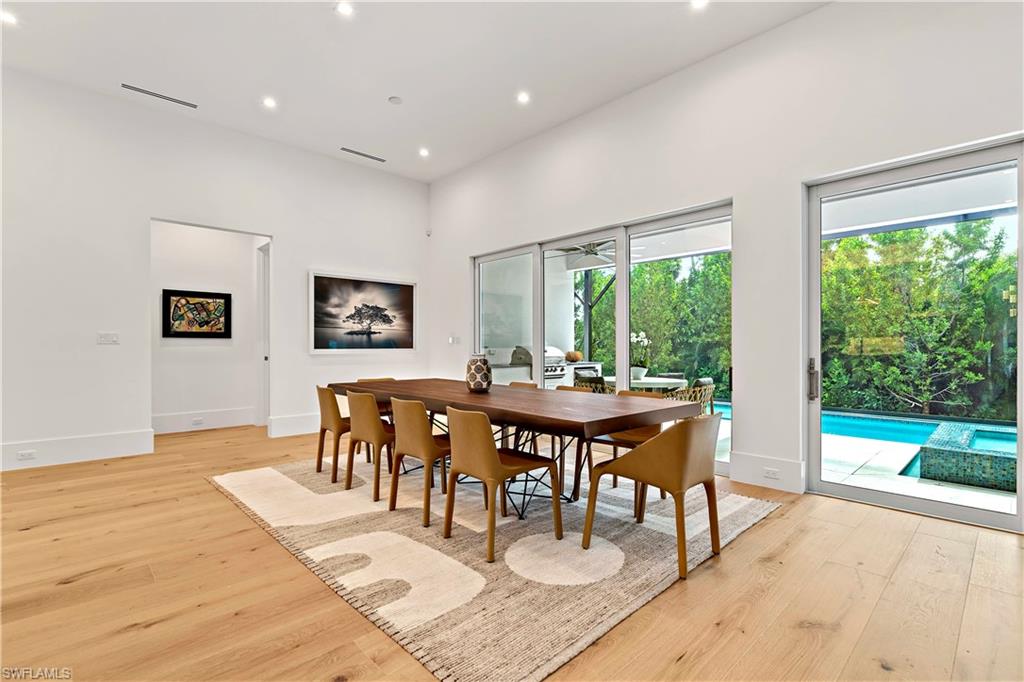 PARK SHORE - Residential