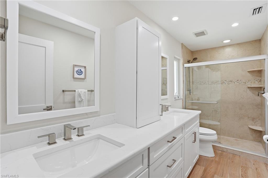 ROYAL HARBOR - Residential