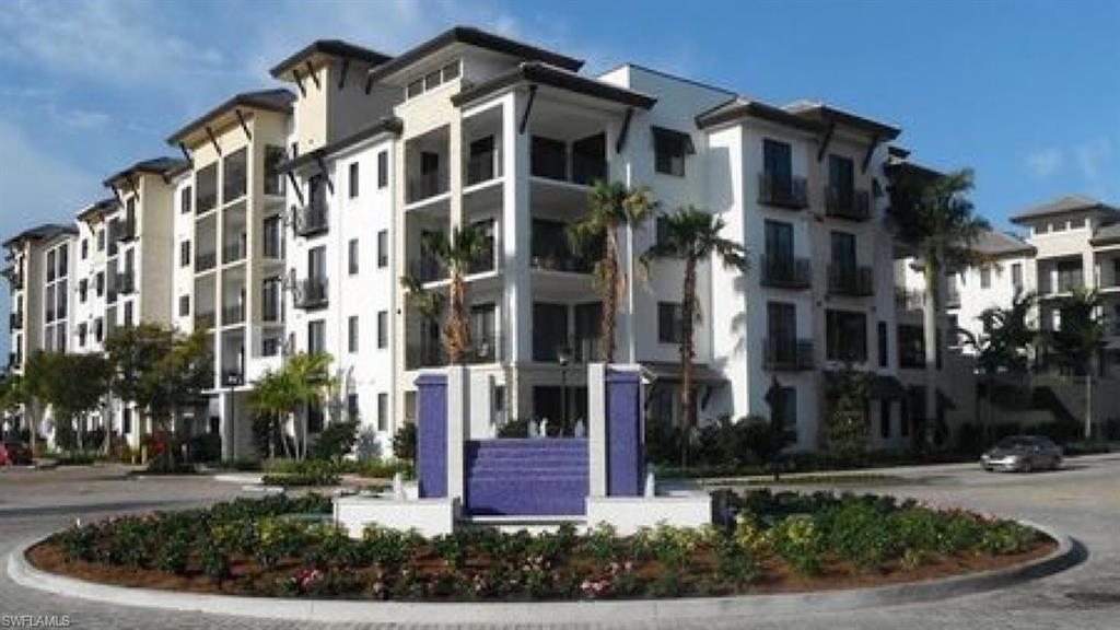 NAPLES SQUARE - Residential