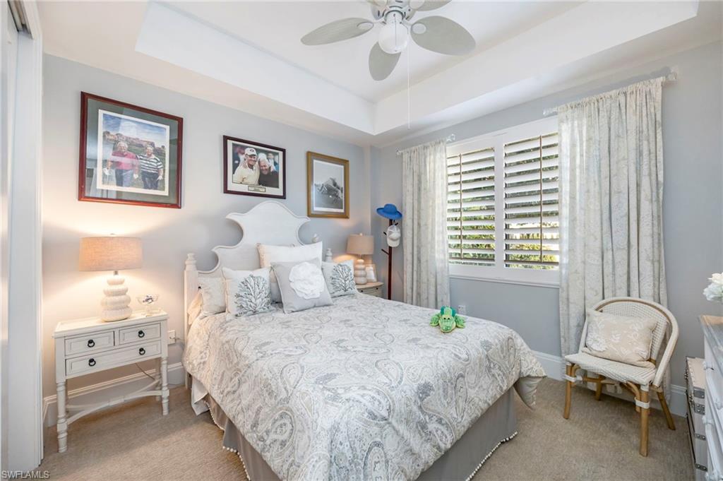 NAPLES SQUARE - Residential