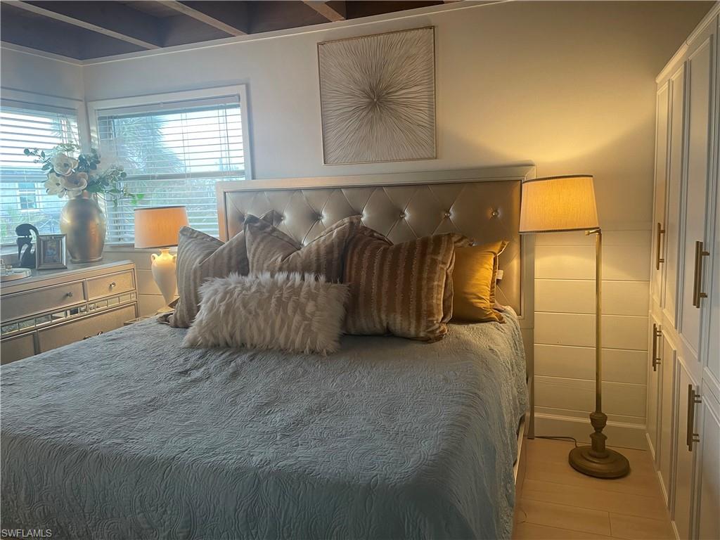 MCPHIE PARK - Residential