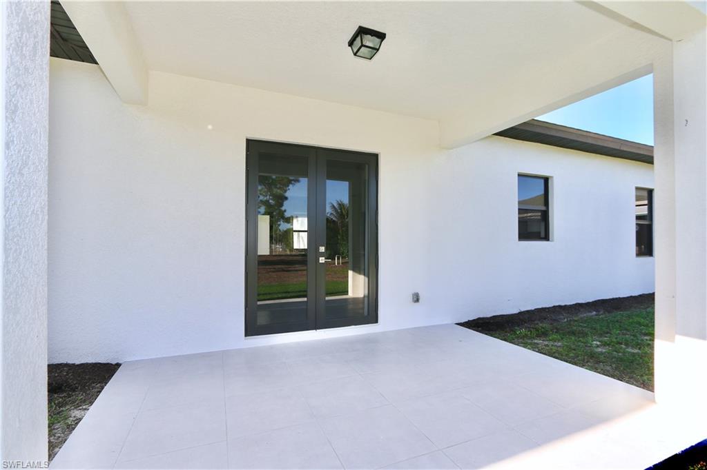 GOLDEN GATE ESTATES - Residential