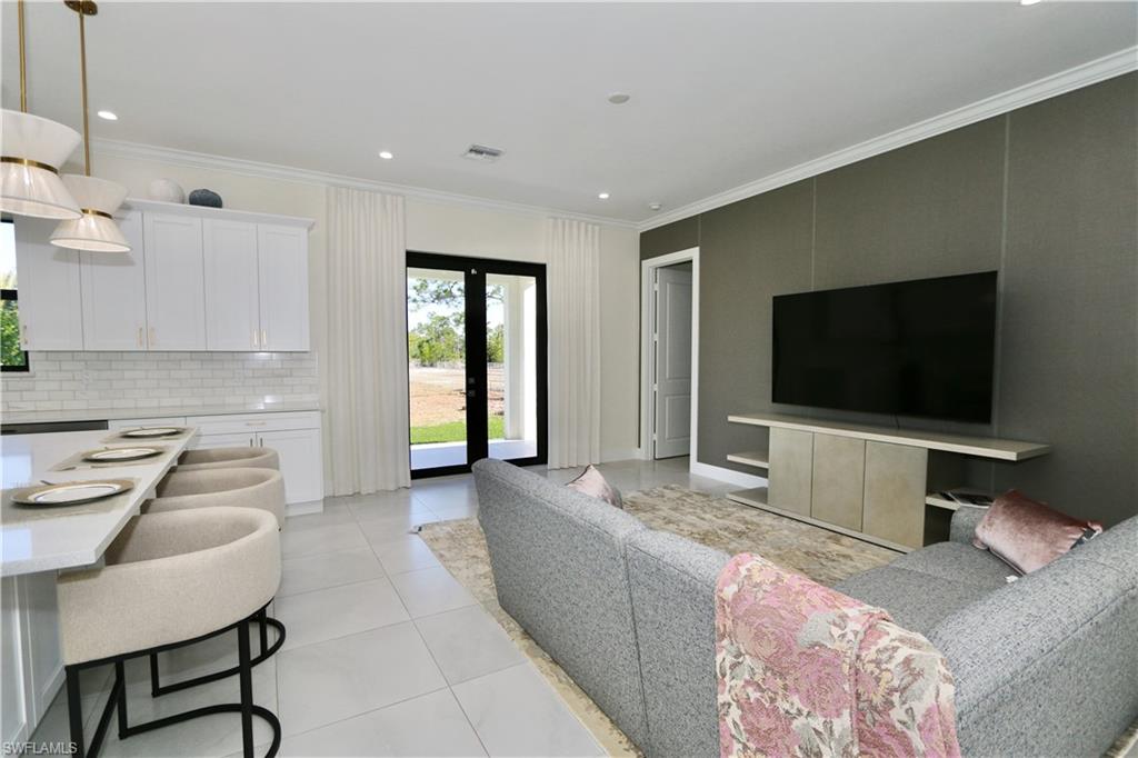 GOLDEN GATE ESTATES - Residential