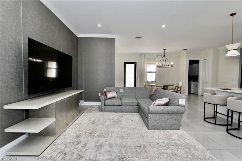 GOLDEN GATE ESTATES - Residential