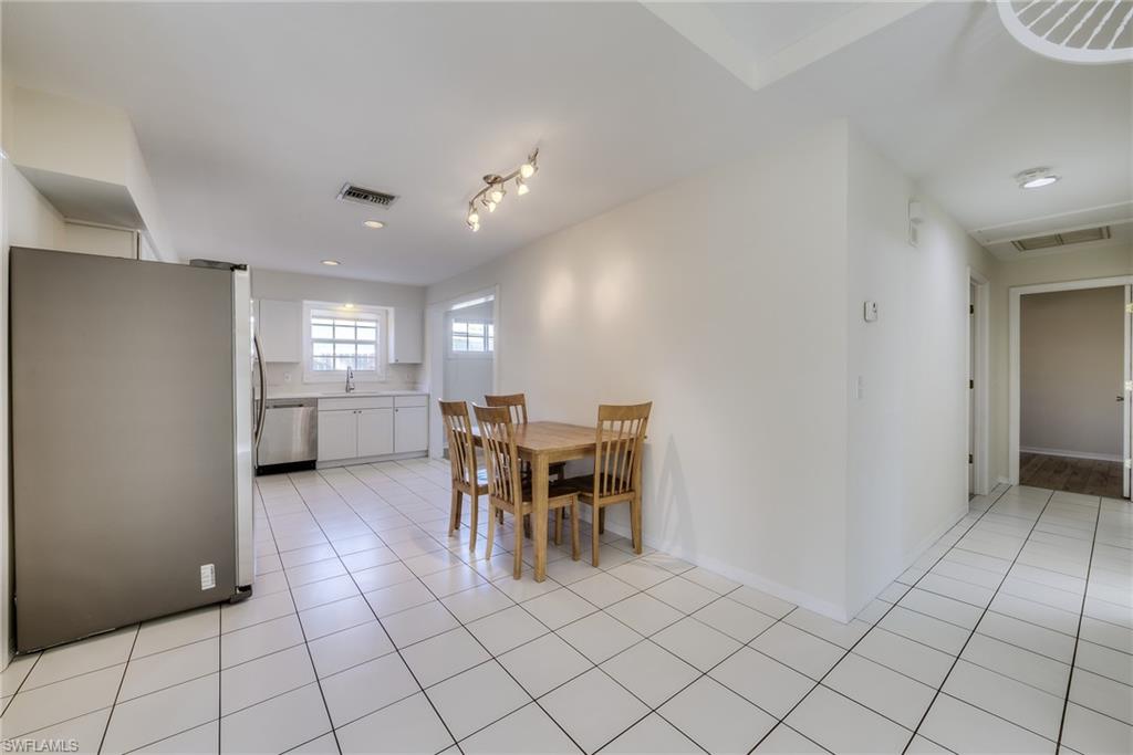 NAPLES PARK - Residential