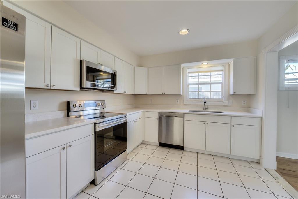 NAPLES PARK - Residential