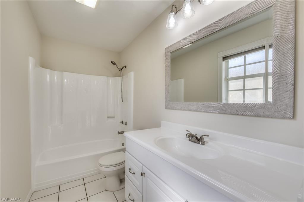 NAPLES PARK - Residential