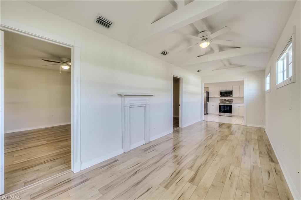 NAPLES PARK - Residential