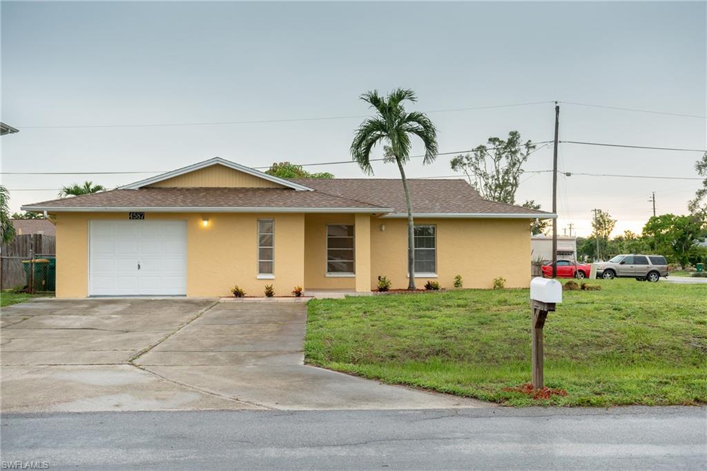 NAPLES TWIN LAKES - Residential