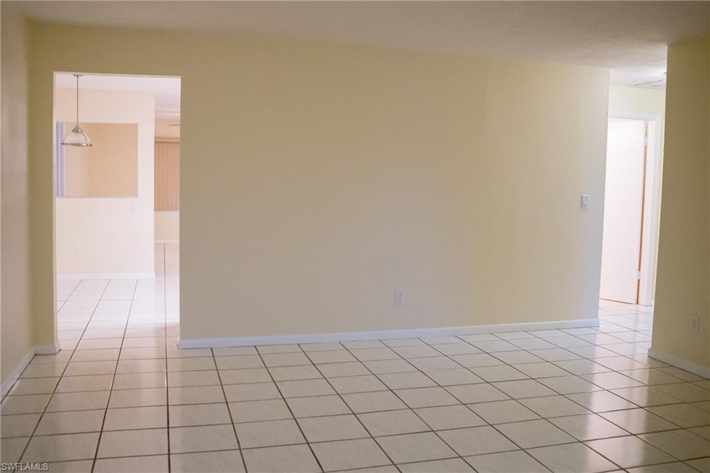 NAPLES TWIN LAKES - Residential