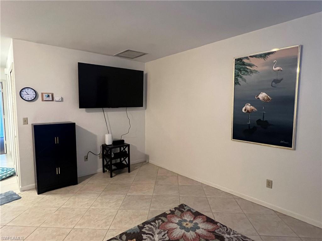 CONTEMPORARY  CONDO - Residential