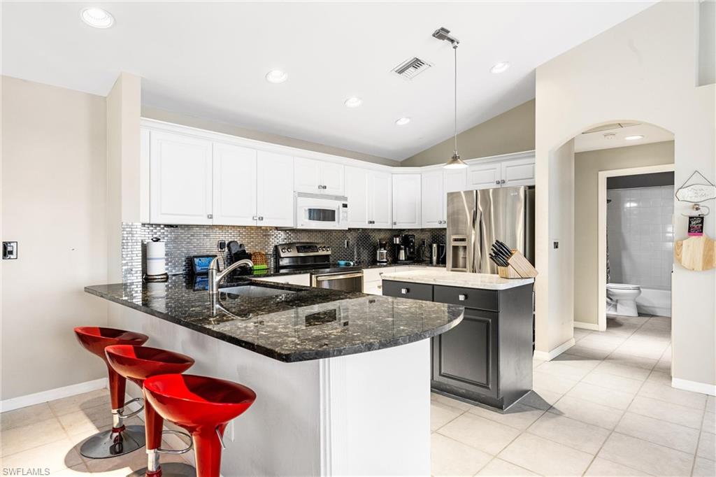 MOON LAKE - Residential