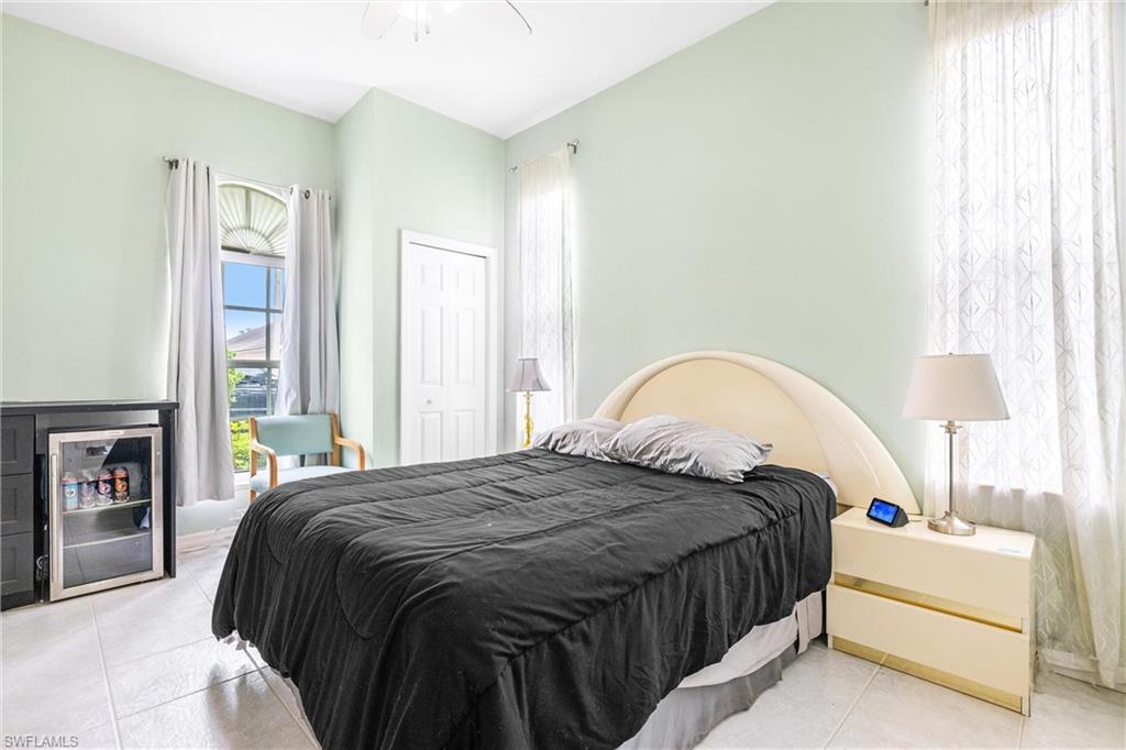 MOON LAKE - Residential