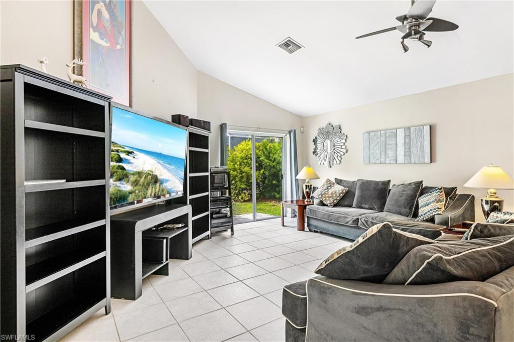 MOON LAKE - Residential