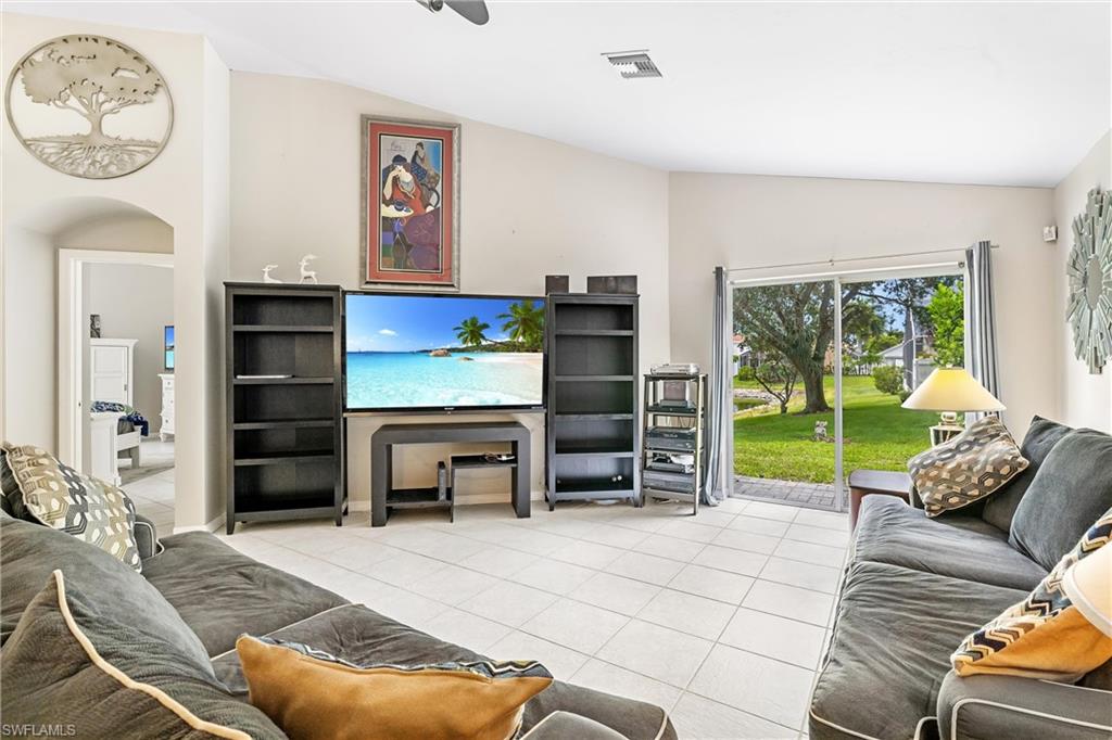 MOON LAKE - Residential