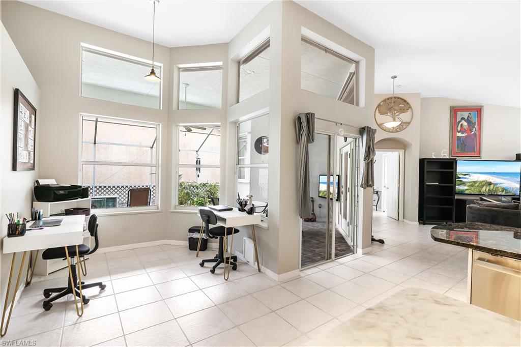 MOON LAKE - Residential